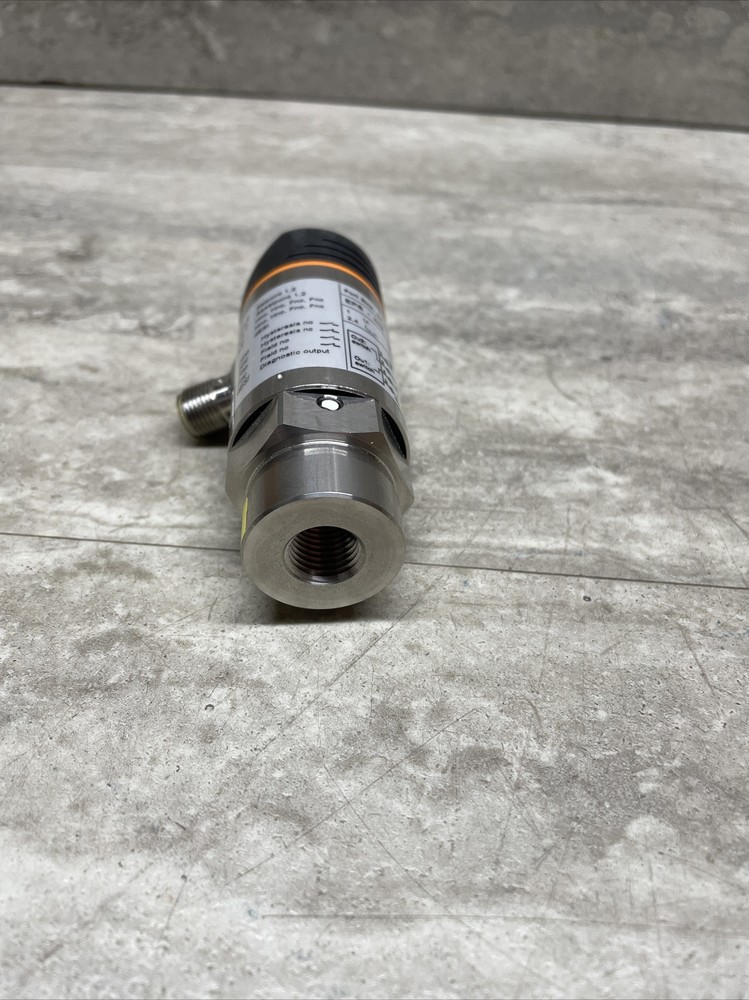 IFM PN7204 Pressure Sensor / Transmitter With Display, Lightly Used