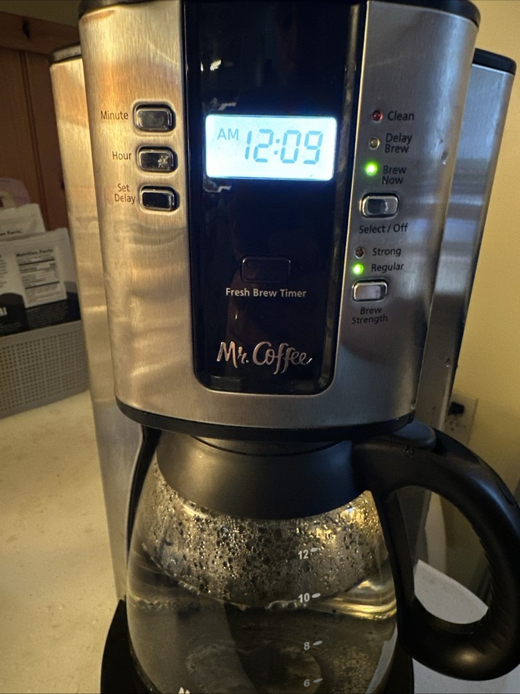 Black Mr. Coffee 12 Cup Programmable Coffeemaker Bvmc-TJX37 WORKS GREAT!