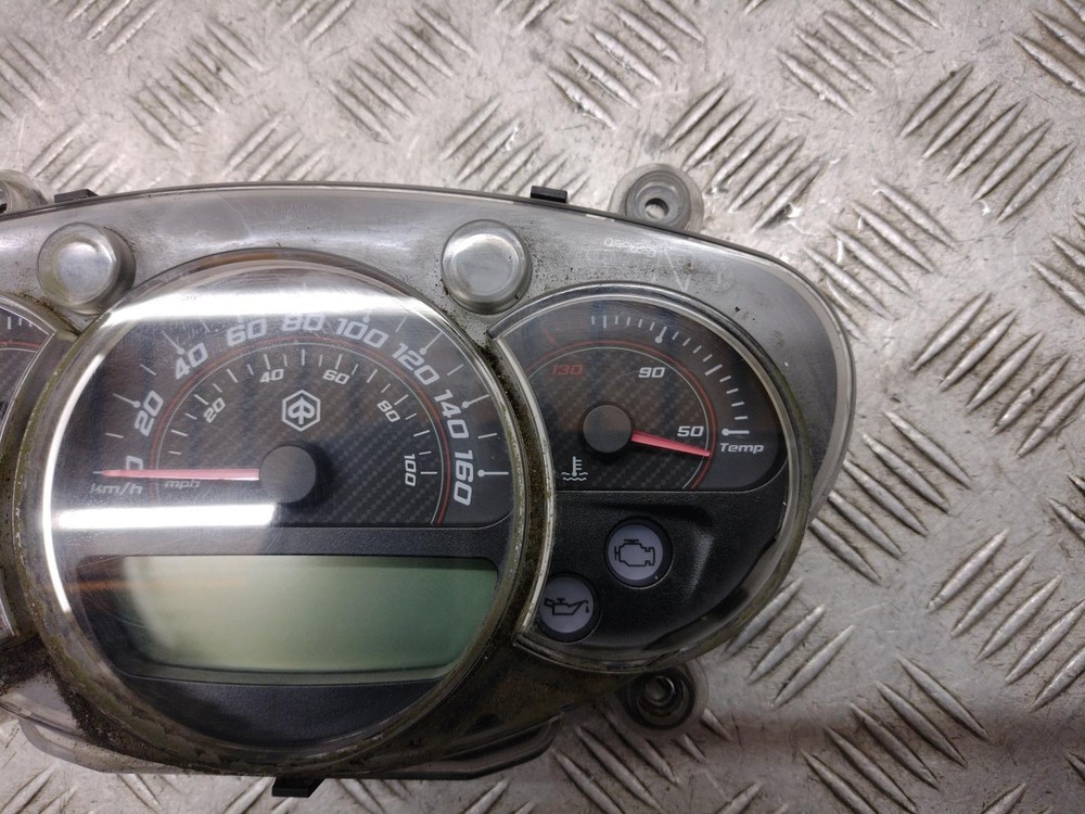 2015 PIAGGIO BEVERLY Speedo Clocks