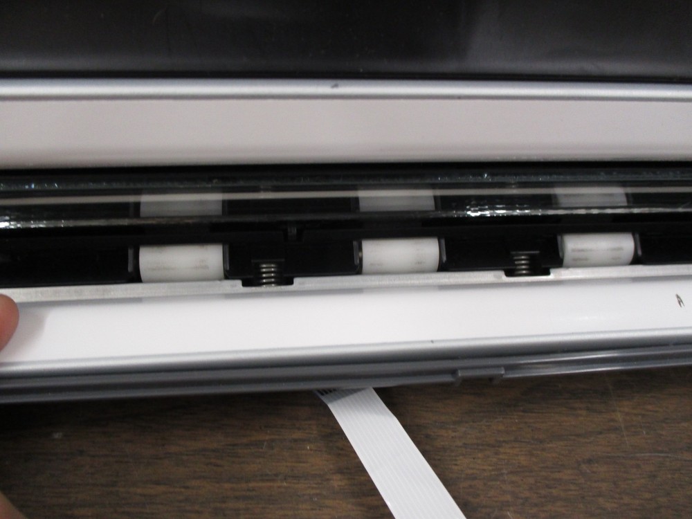 Brother MFC-L2750DW Document Feeder