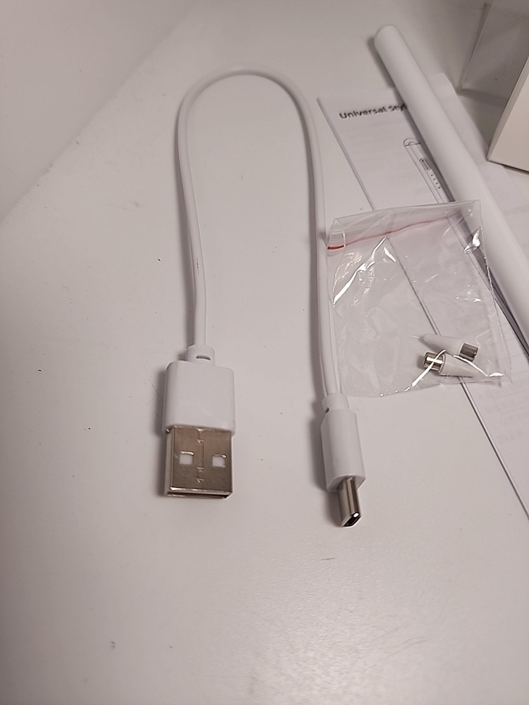 Universal Stylus Pen White for iOS/Android Phone & Tablets