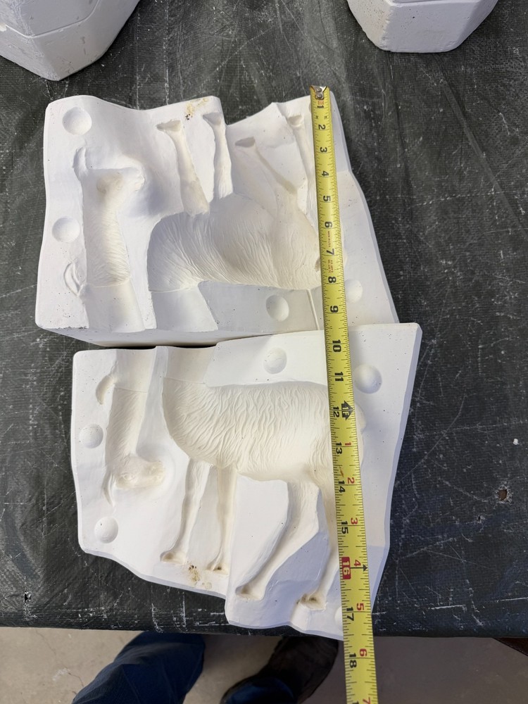 VINTAGE OLD WEST CERAMIC MOLD #OW-1 LARGE LLAMA