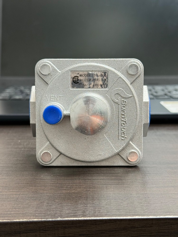 Gas Regulator 7015-4010 1/2 PSIG