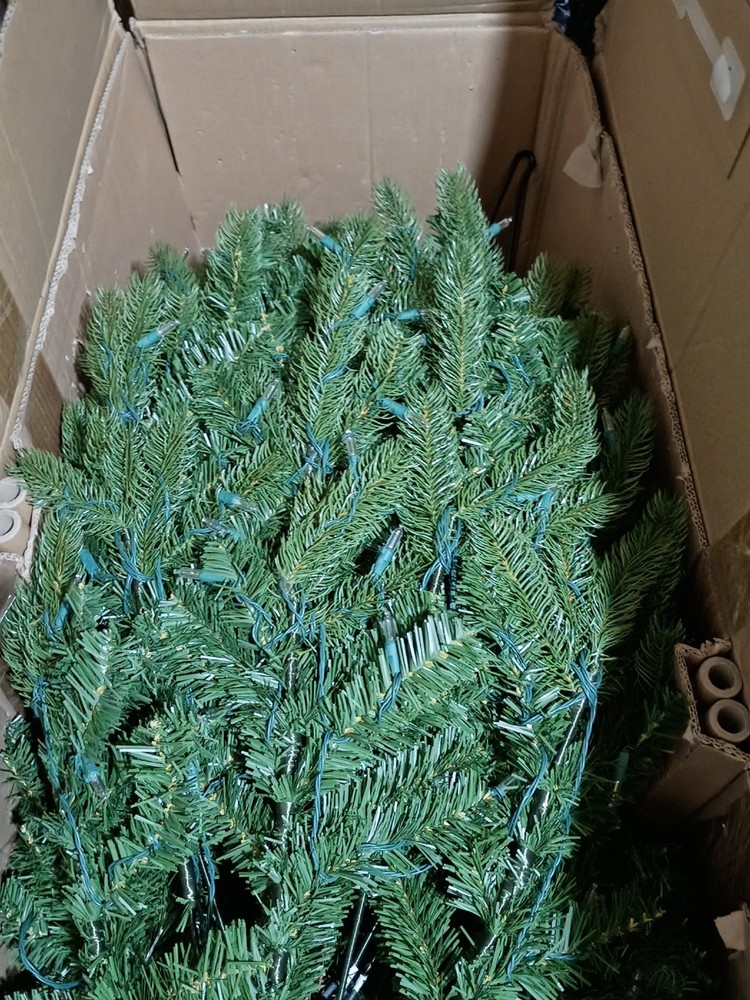 Prelit Christmas Tree Colorado Spruce 7.5 ft