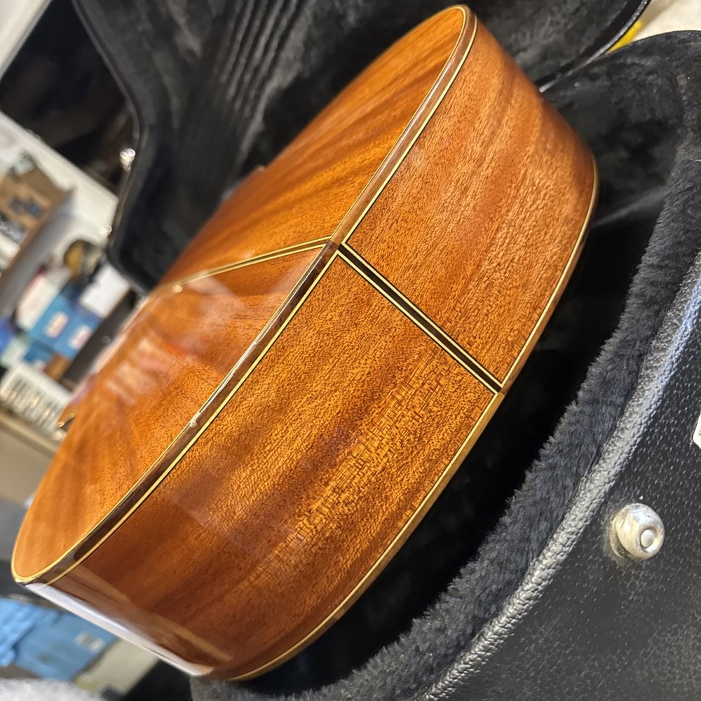 Cordoba C9 Luthier Series Solid Cedar Top Classical Guitar + case Nice!