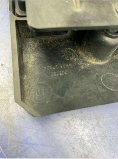 2014 - 2017 RANGE ROVER REAR LEFT BLIND SPOT SENSOR CONTROL MODULE DK5214D453AL