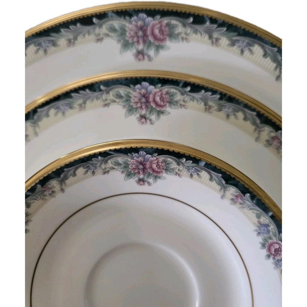 MI AMOR By Noritake Bone China 3pc Plates. NEW
