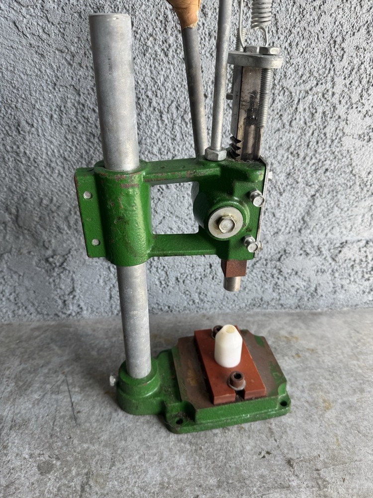 Min De Machinery Precision manual press