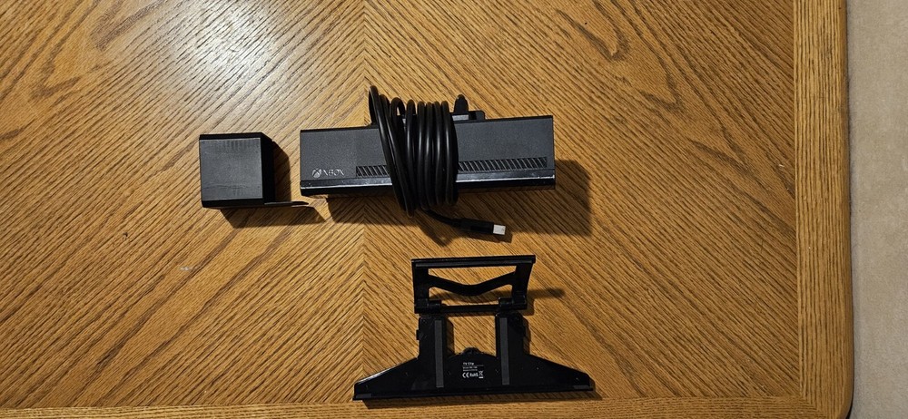 Microsoft XBOX ONE KINECT CAMERA Motion Sensor Bar/With Privacy Shade&Bracket!!!