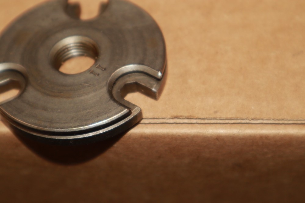 Used Lee Reloading # 90657 # 11 Progressive Press Shellplate