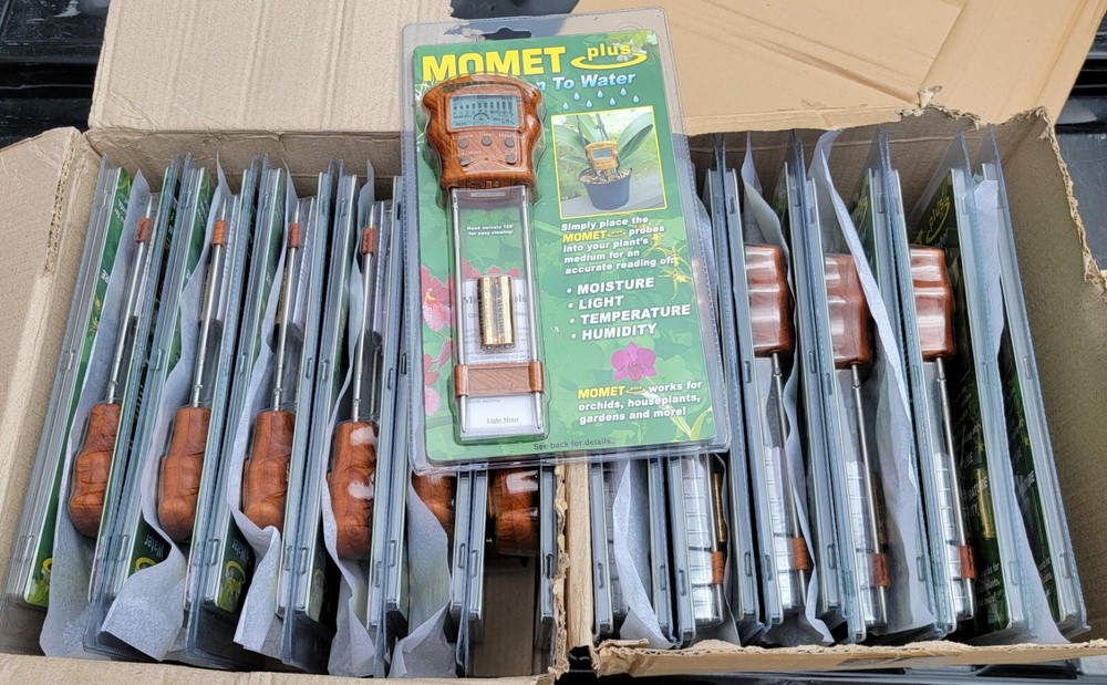 MOMET Plus - Moisture Meter plus Temperature & Humidity Gauge