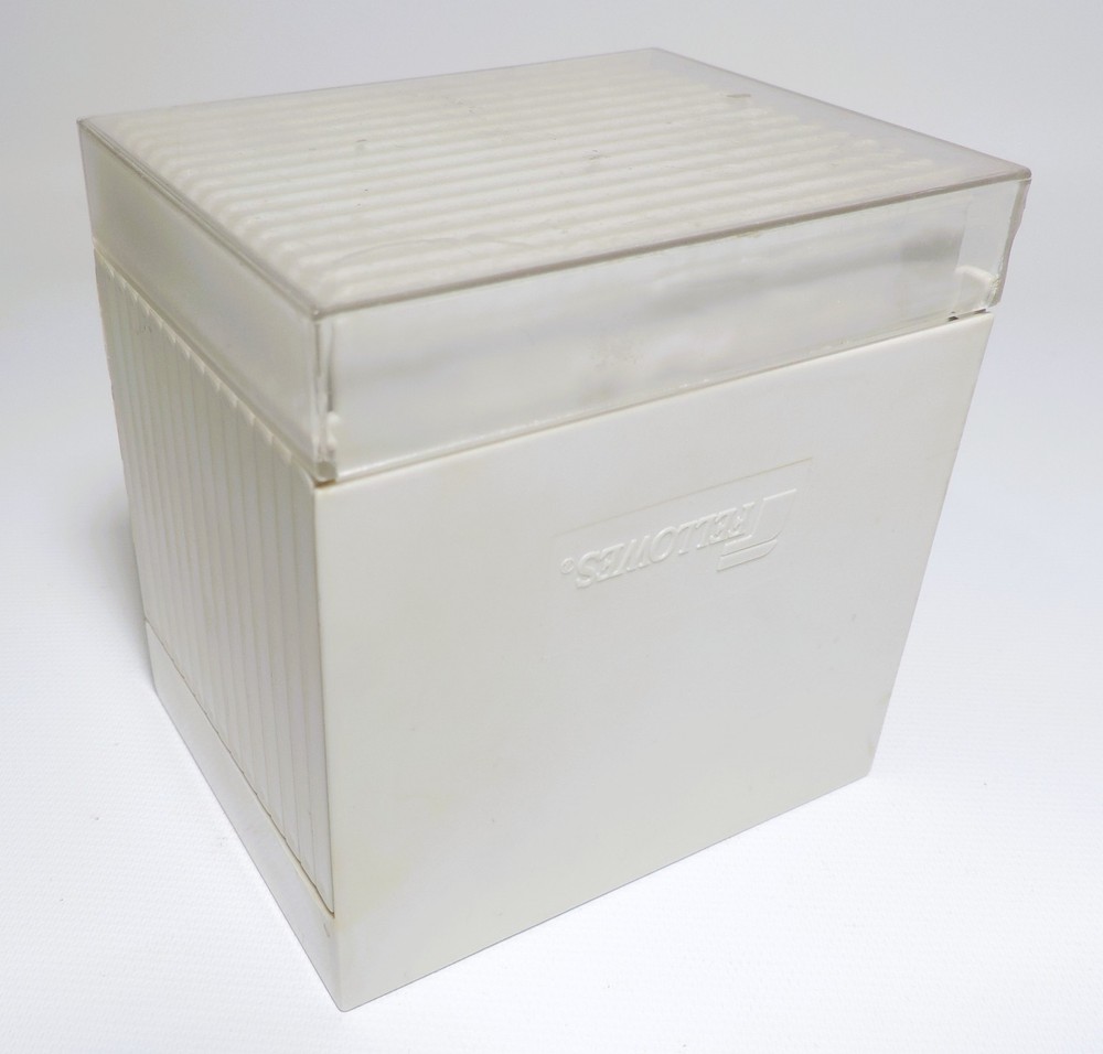 FELLOWS 95350 Step Cube 3 1/2" Diskette File