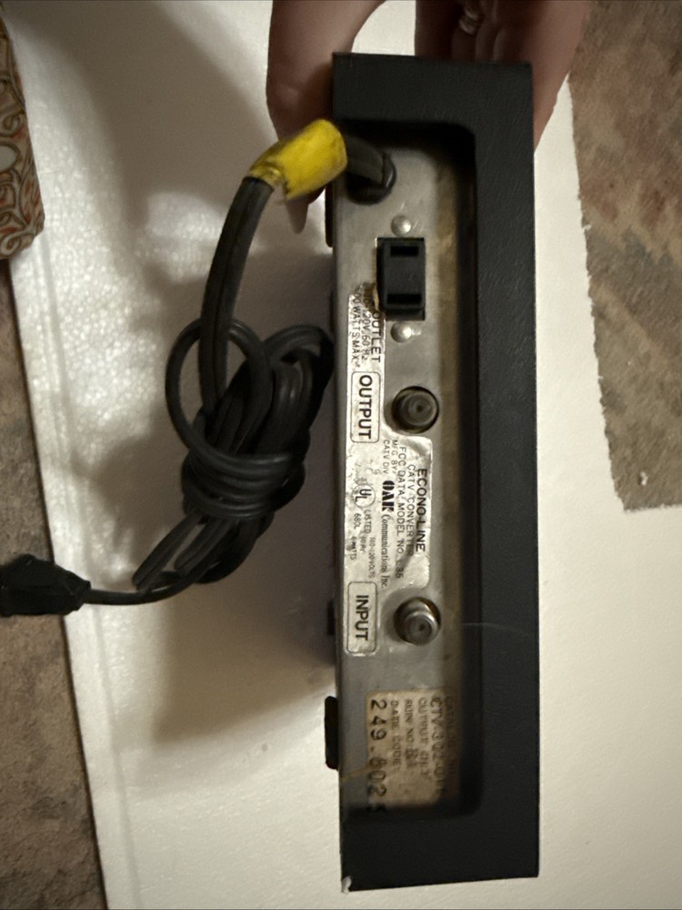 Oak Industries Inc. Vintage Multi-Code CATV Converter/Decoder