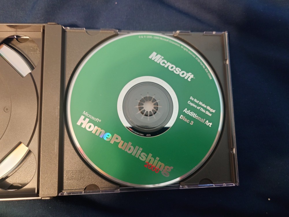 Microsoft Home Publishing 2000 - 3 Disc Set - Genuine CD-ROM