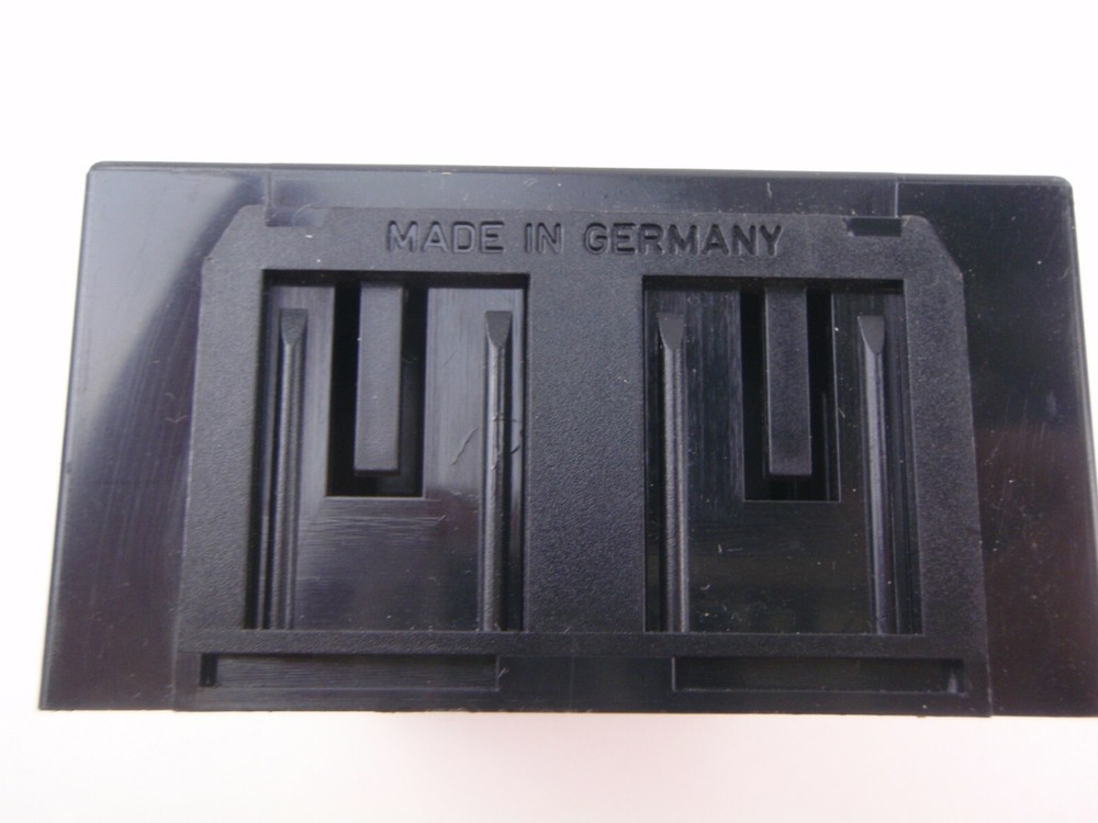 MICROCASSETTE MICRO CASSETTE TAPE HOLDER STORAGE RACK CASE TAPES FILE BLACK