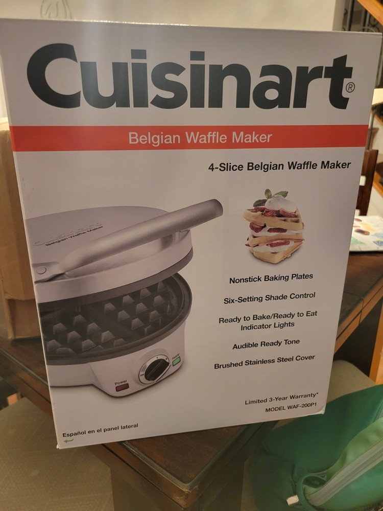Cuisinart WAF-200 4-Slice Belgian Waffle Maker New Sealed