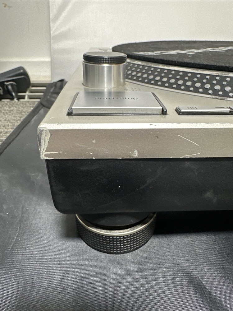 Technics SL-1200MK2 DJ Turntable - Silver Tested Working No Lid