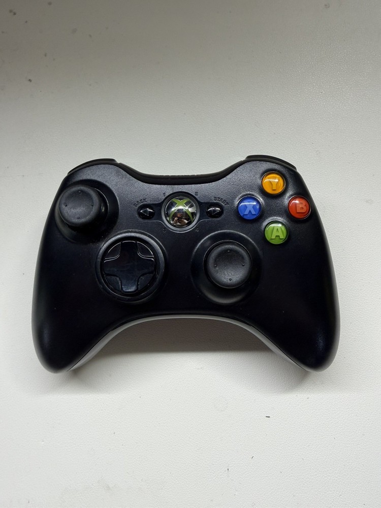 Microsoft Xbox 360 S Slim Black 250GB Console with Controller +Kinect+ 5 games