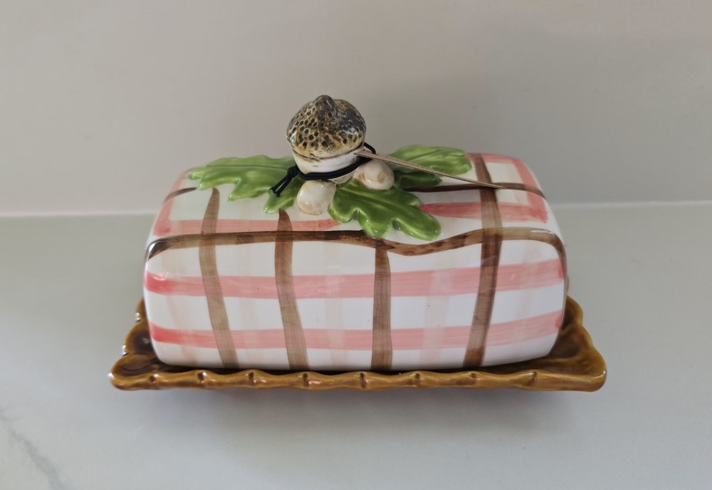 Creative Co-op Stoneware Butter Dish Acorn Handle Plaid Pattern New With Tag