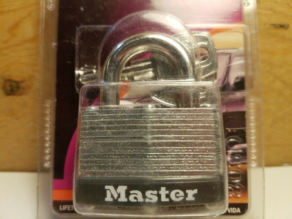 New Master Lock Padlock Laminated Steel w/ Keys