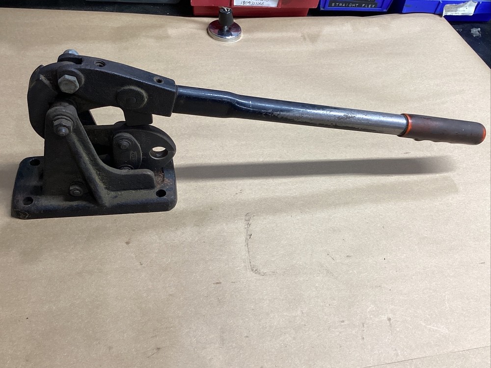 Qest Crimp Bench Tool #684G35PR7