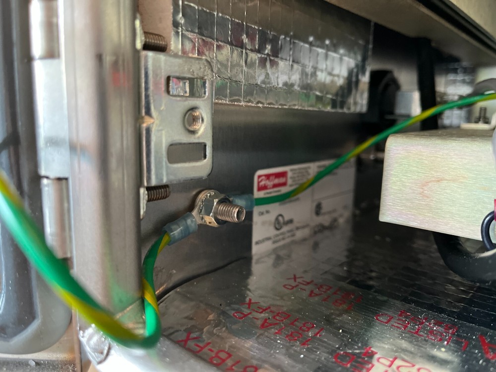 Foss XDS Near Infrared Type XP-2400 Series Process Analyzer