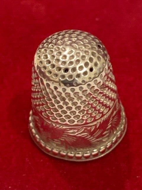 Antique Sterling Silver Thimble Size 7"Mariel"Monogramed.-D871