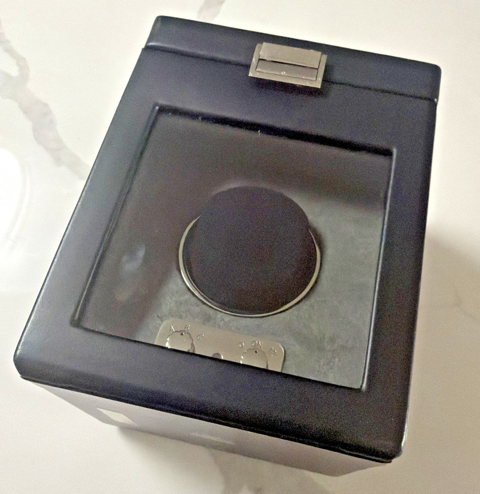 Carlyle & Co Powered By Wolf Designs Single Watch Winder - Read