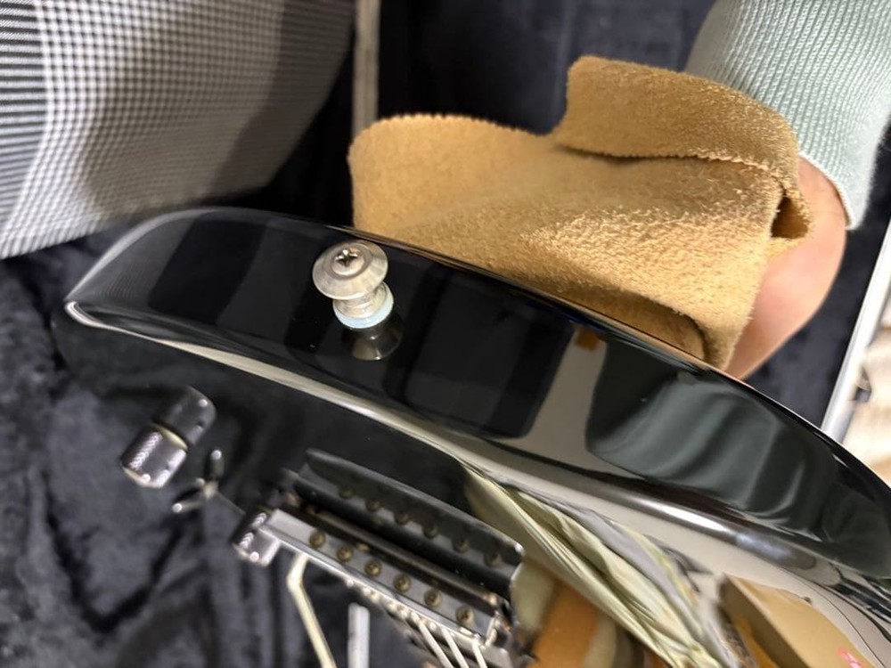 MUSIC MAN LUKE II Black Safe Packing!