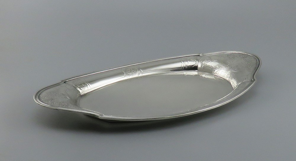 Lovely c1912 Tiffany Co Sterling Silver Oval Cornucopia Bread Tray