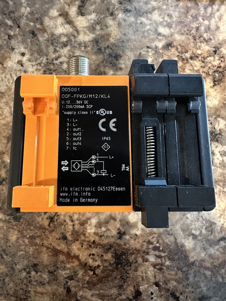 ifm efector OO5001 fiber optic amplifier controller