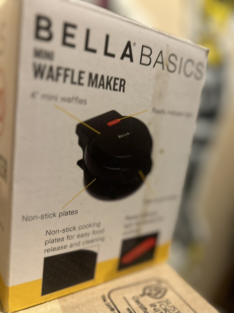 Bella Basics Mini Waffle Maker