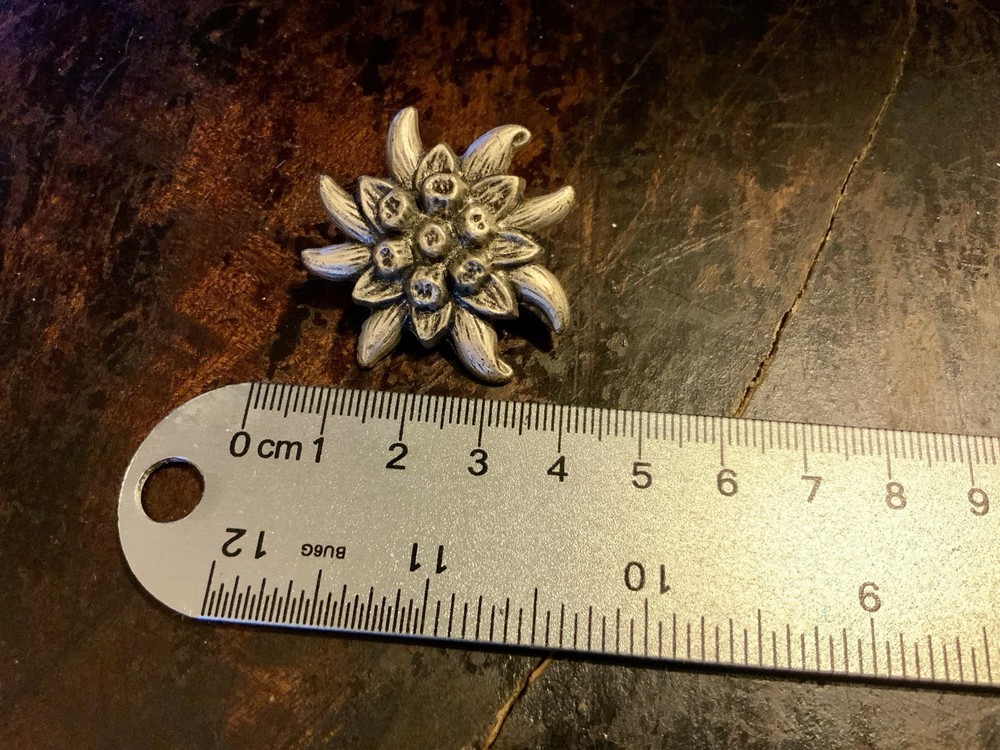 Edelweiss Big Button
