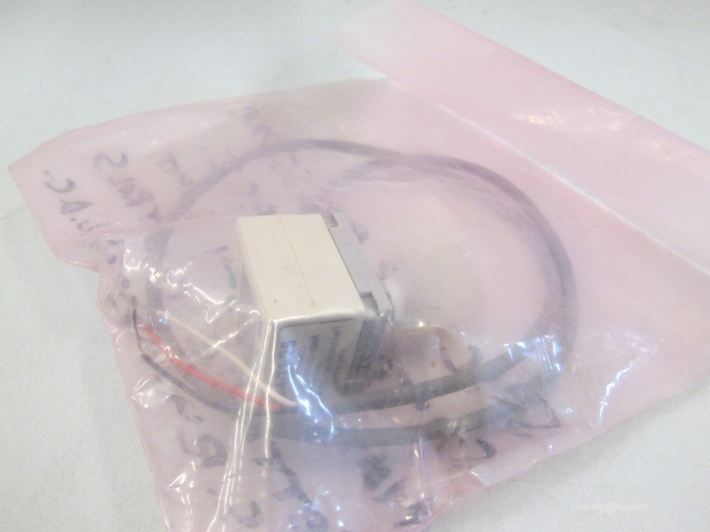 SMC, ISE4-T1-25, Digital Pressure Switch, Used