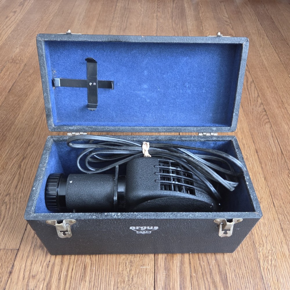 Vintage ARGUS Slide Projector with Case, works