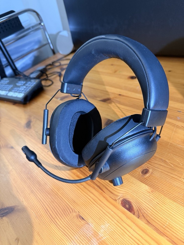 Razer Blackshark V2 Hyperspeed Gaming Headset - Black