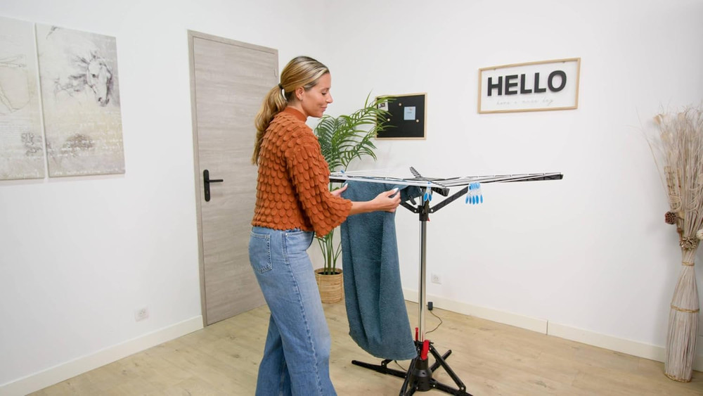 Electric Rotating Cloth Dryer – Foldable, 2-Hour Timer, 20Kg Capacity