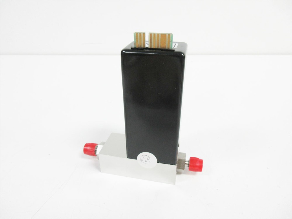 UNIT INSTRUMENTS UFM-1100 ARGON 20 SCCM AR MASS FLOW METER