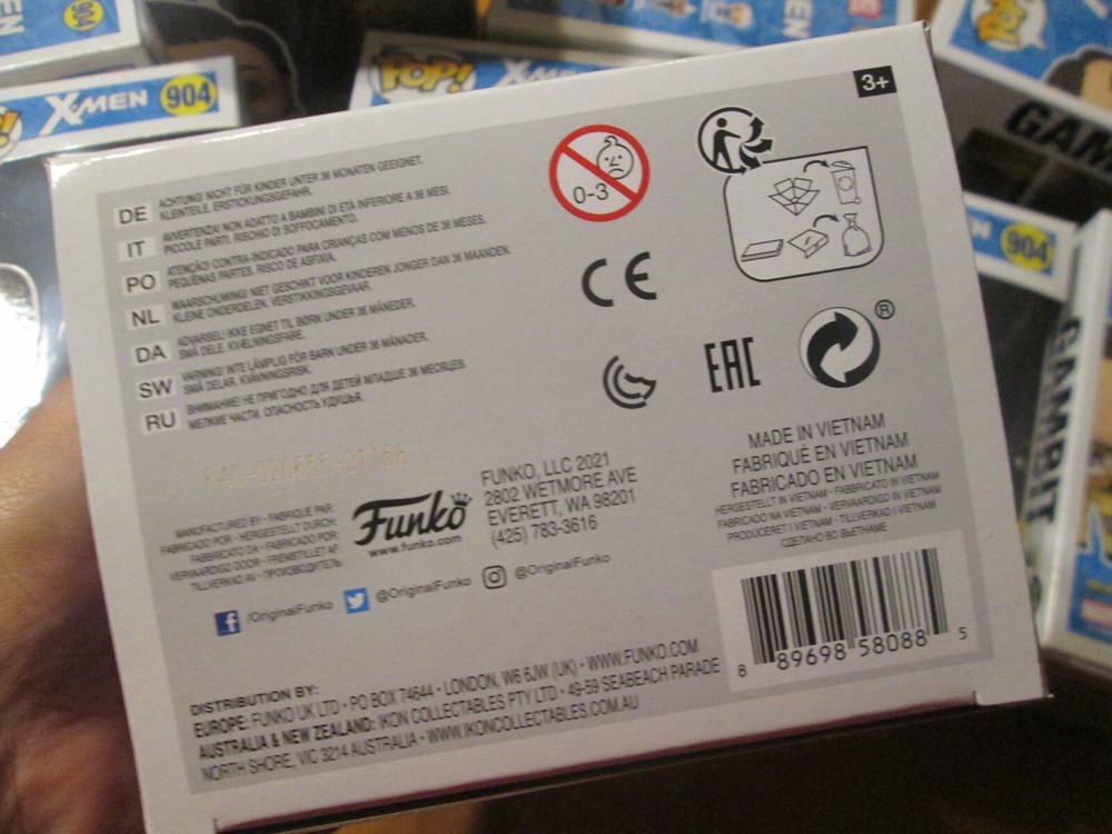 Funko POP MARVEL X-MEN GAMBIT # 904 EXCLUSIVE HOT TOPIC