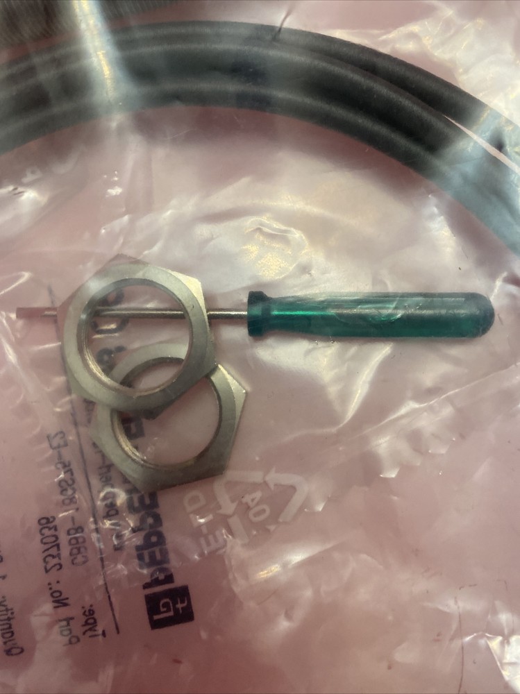 Pepperl + Fuchs CBB8-18GS75-E2 Proximity Sensor