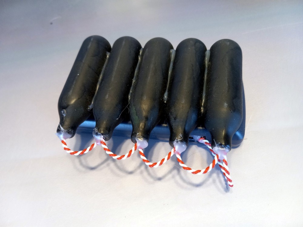 ***FAKE***CELLPHONE BOMB