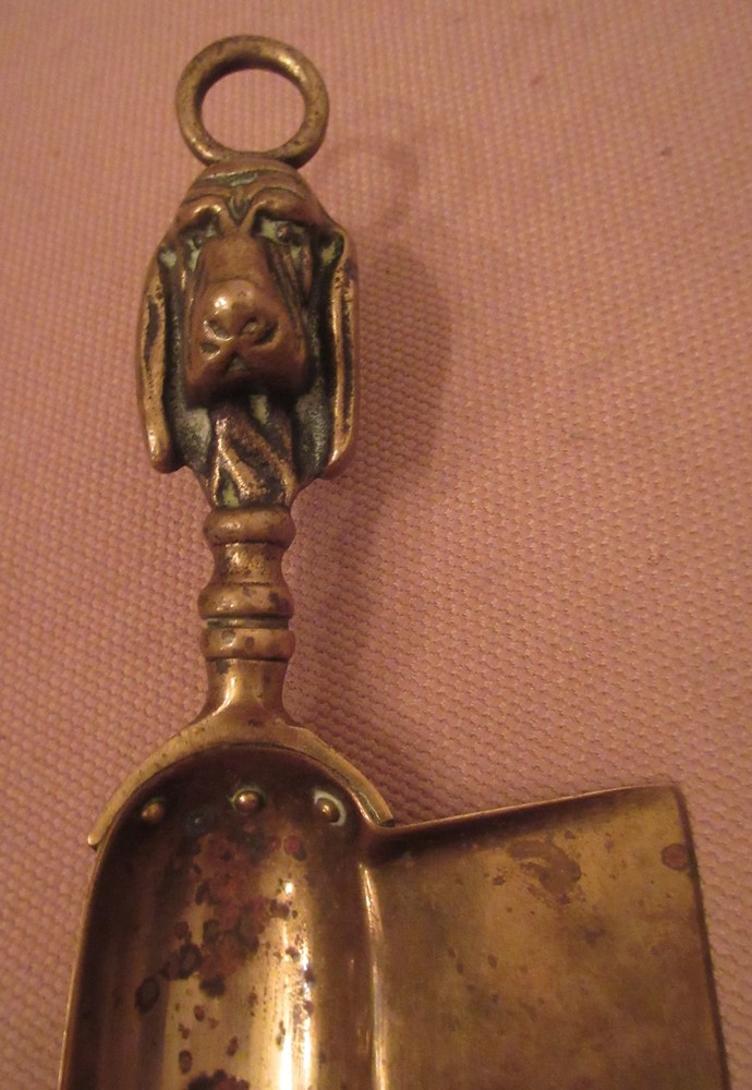 quality antique solid brass figural dog handle table restaurant crumber utencil