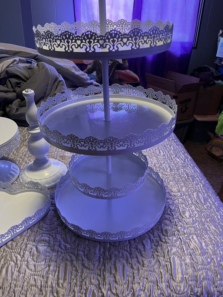 Cake & Cupcake Stands White Metal