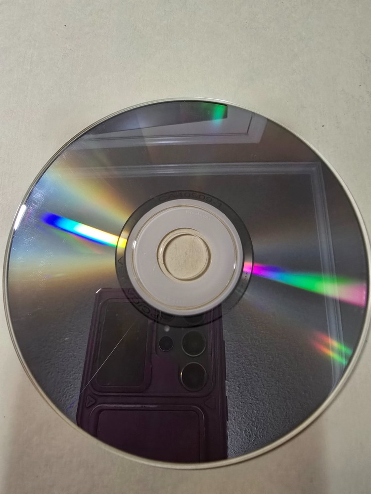 Crystal Reports Professional Version 8 - CD ONLY IN VERY GOOD CONDITION!!!