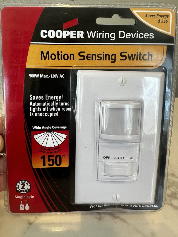 Cooper Wiring Devices K6105W Occupancy Sensor Wall Switch White 120V