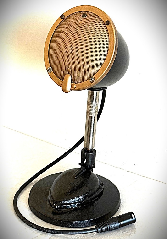 Vintage 1930's-style Customized Desktop "Announce" Dynamic Microphone, working