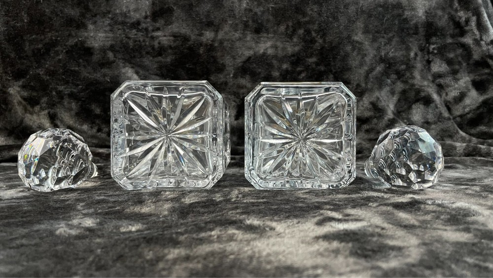 Atlantis Crystal Decanter Square Sterling Silver Emblem Crest Medal EUC PAIR