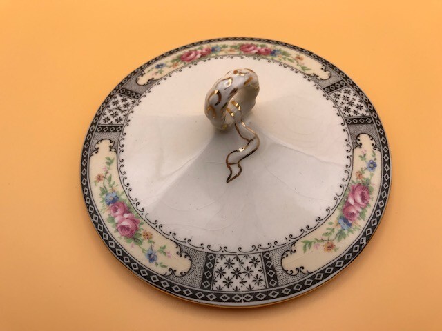 W.H Grindley Sugar Bowl