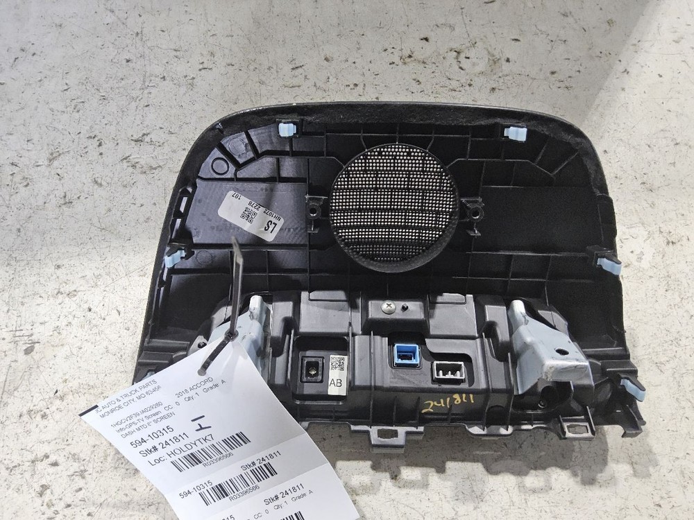 2018-2022 Honda Accord Front 8" Display Screen w/o Navigation