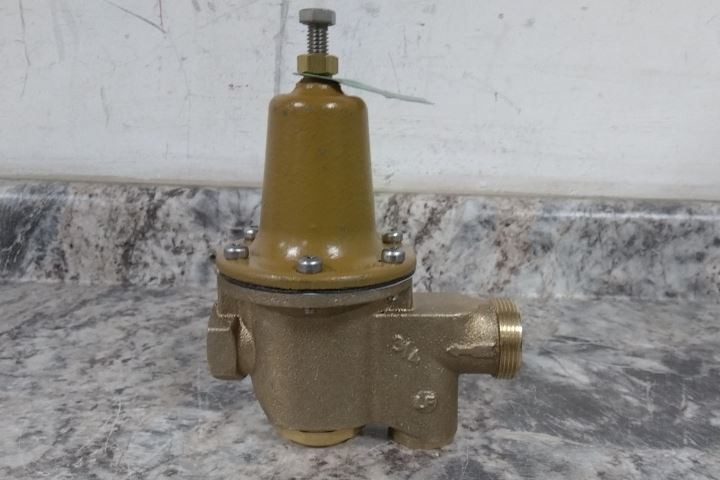 Watts 3/4 LF U5BZ3 3/4 In NPT x NPT Water Pressure Reducing Valve